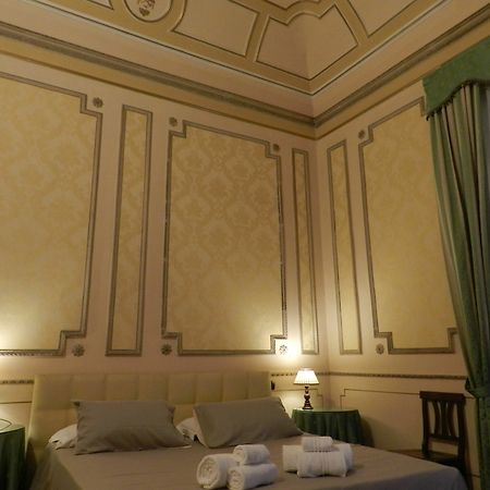 B&B La Vecchia Palma Катанія Екстер'єр фото