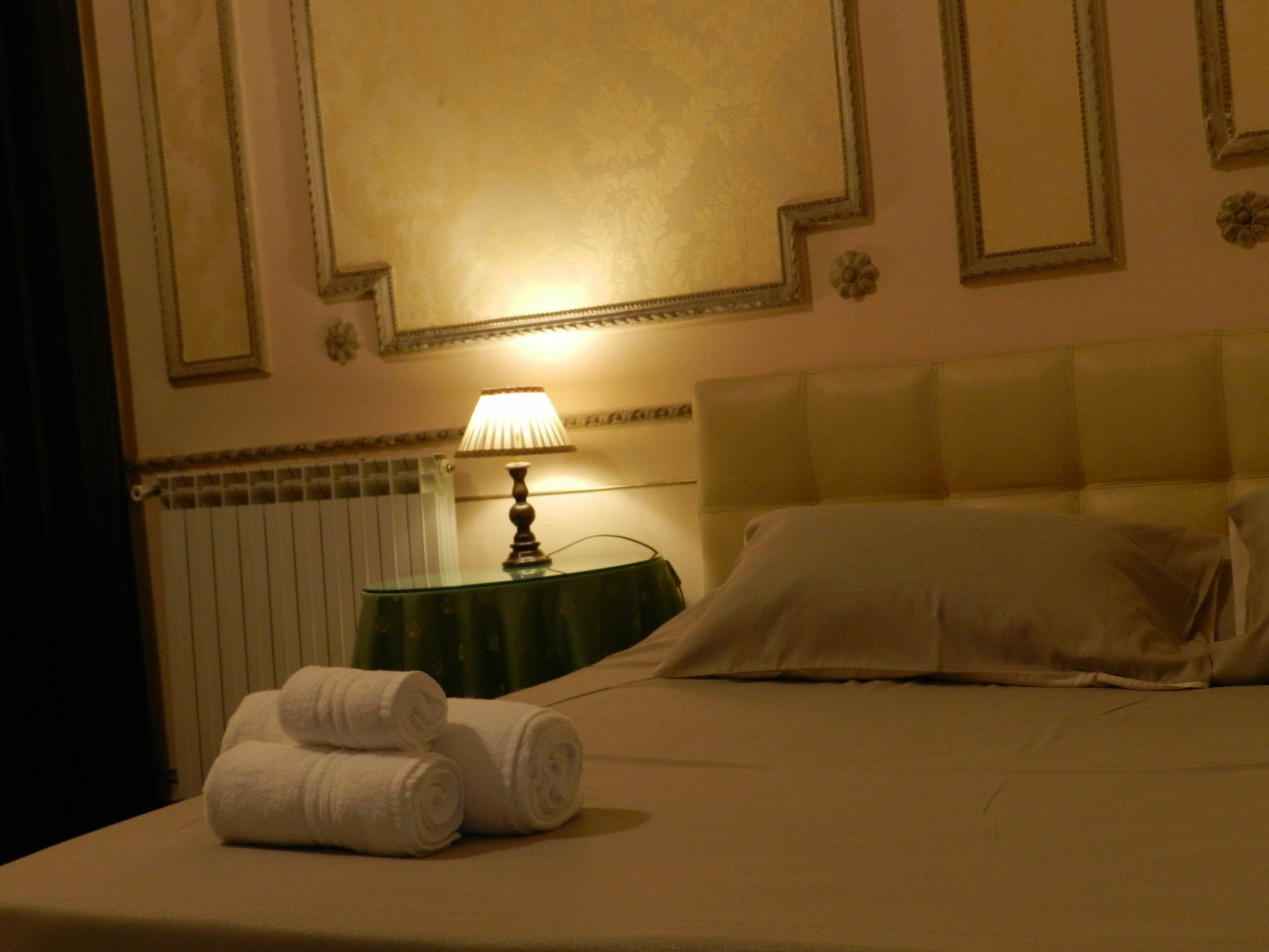 B&B La Vecchia Palma Катанія Екстер'єр фото